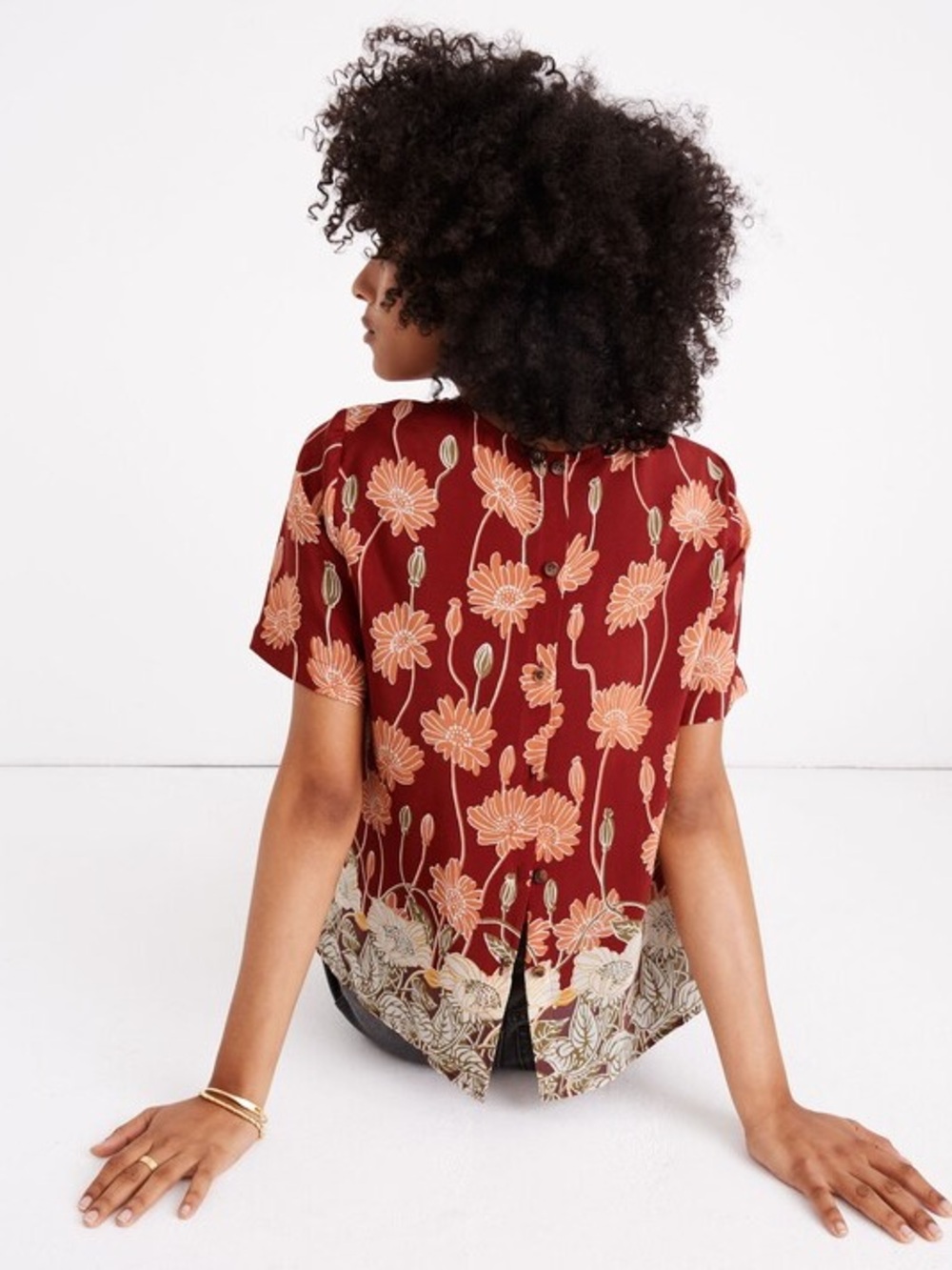 Madewell Silk Button-Back Pocket Top in Tall Sunflowers